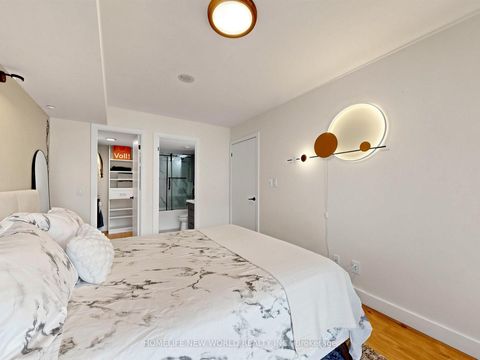 Photo 16 at 1911 - 30 Grand Trunk Crescent, Waterfront Communities C1, Toronto