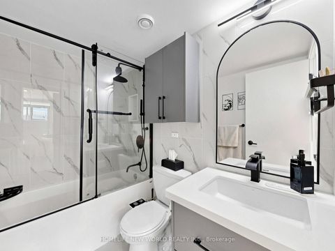 Photo 18 at 1911 - 30 Grand Trunk Crescent, Waterfront Communities C1, Toronto