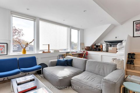 Photo 34 at 16 Rosemount Avenue, Wychwood, Toronto
