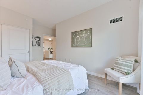 Photo 20 at 403 - 440 William Graham Drive, Rural Aurora, Aurora
