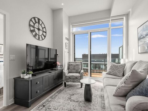 Photo 2 at 1205 - 100 Eagle Rock Way, Rural Vaughan, Vaughan