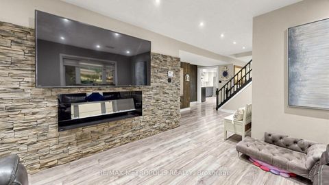 Photo 7 at 2739 IRETON Street E, Rural Innisfil, Innisfil