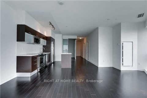 Photo 5 at 5016 - 386 Yonge Street, Bay Street Corridor, Toronto