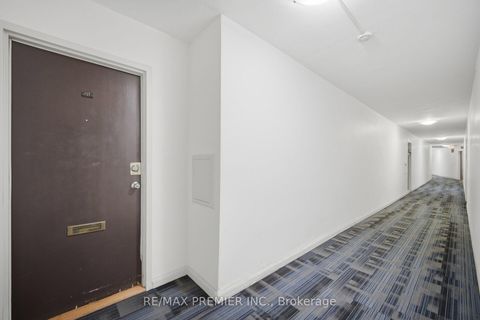 Photo 3 at 107 - 3460 Keele Street, York University Heights, Toronto