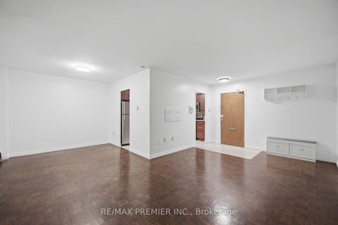 Photo 14 at 107 - 3460 Keele Street, York University Heights, Toronto