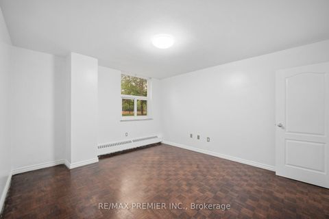 Photo 16 at 107 - 3460 Keele Street, York University Heights, Toronto