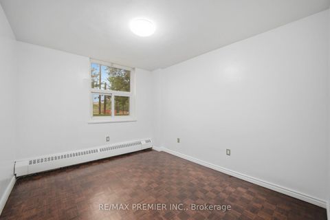 Photo 18 at 107 - 3460 Keele Street, York University Heights, Toronto