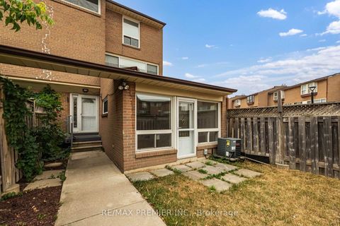 Photo 3 at 82 - 248 John Garland Boulevard, Clairville, Toronto