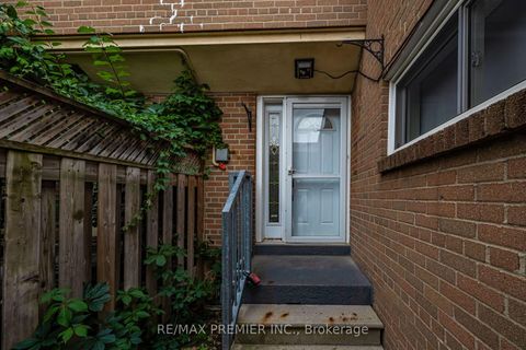 Photo 4 at 82 - 248 John Garland Boulevard, Clairville, Toronto