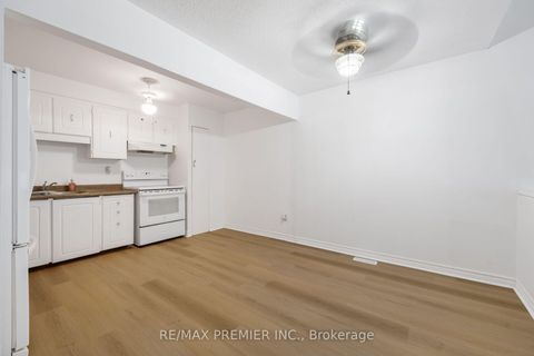 Photo 10 at 82 - 248 John Garland Boulevard, Clairville, Toronto