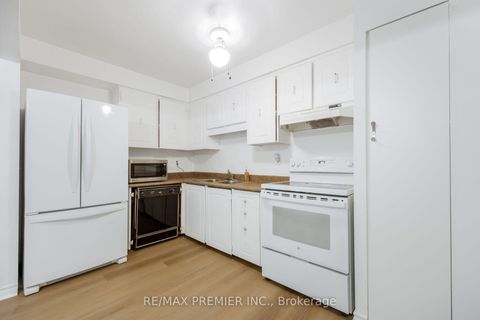 Photo 12 at 82 - 248 John Garland Boulevard, Clairville, Toronto