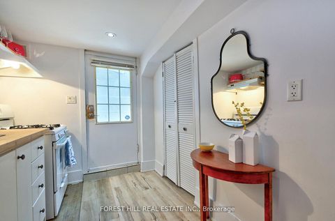 Photo 12 at 325 Westmoreland Avenue N, Junction, Toronto
