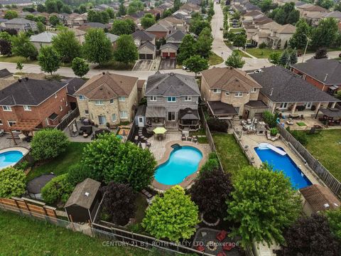 Photo 2 at 96 Penvill Trail, Ardagh, Barrie