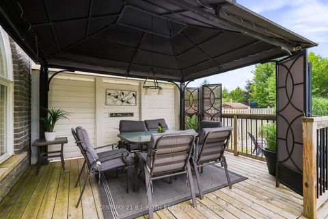 Photo 33 at 96 Penvill Trail, Ardagh, Barrie