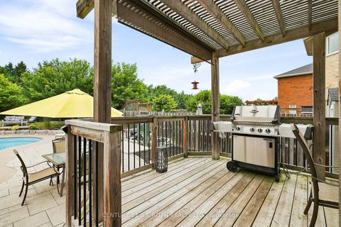 Photo 34 at 96 Penvill Trail, Ardagh, Barrie