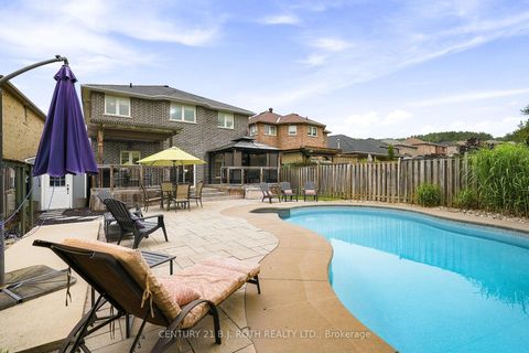 Photo 37 at 96 Penvill Trail, Ardagh, Barrie