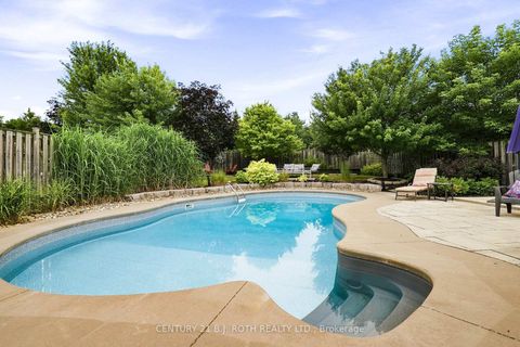 Photo 40 at 96 Penvill Trail, Ardagh, Barrie