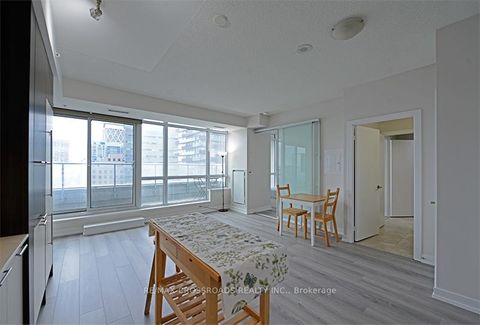 Photo 6 at 1708 - 199 Richmond Street W, Waterfront Communities C1, Toronto