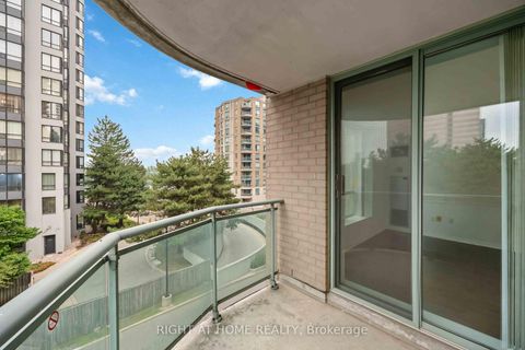 Photo 27 at 408 - 8 Pemberton Avenue, Newtonbrook East, Toronto