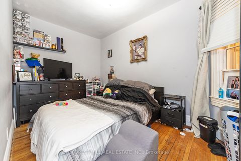 Photo 7 at 413 Westmoreland Avenue N, Junction, Toronto