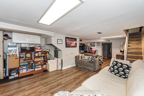 Photo 8 at 413 Westmoreland Avenue N, Junction, Toronto