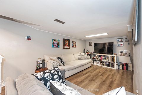 Photo 9 at 413 Westmoreland Avenue N, Junction, Toronto