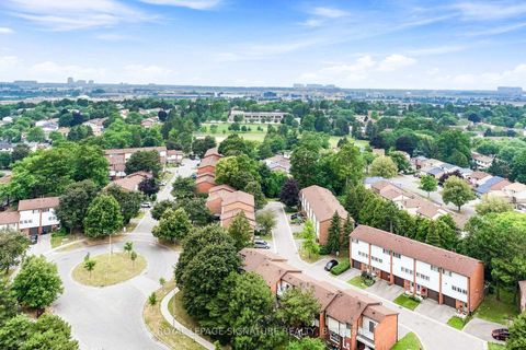 Photo 1 at 1807 - 100 Wingarden Court, Malvern, Toronto