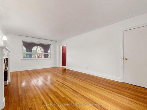 Photo 7 at 21 Mahoney Avenue, Mount Dennis, Toronto