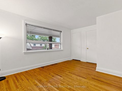 Photo 19 at 21 Mahoney Avenue, Mount Dennis, Toronto