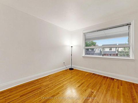 Photo 20 at 21 Mahoney Avenue, Mount Dennis, Toronto