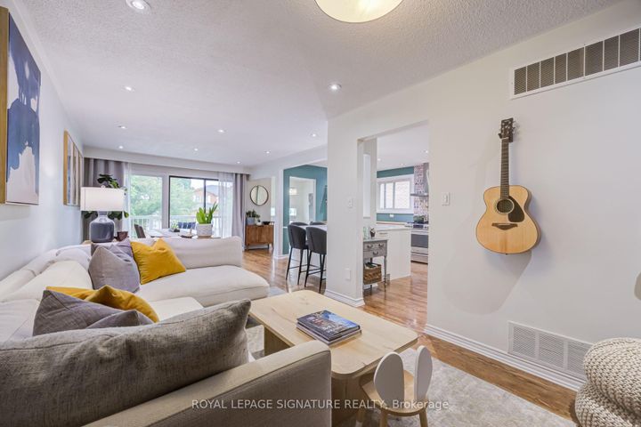 Photo 12 at 199 Chalfield Lane, Rathwood, Mississauga