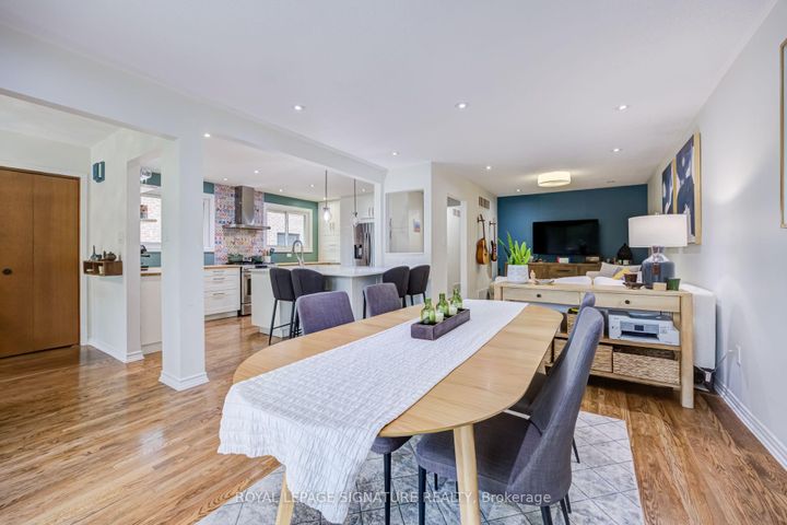 Photo 23 at 199 Chalfield Lane, Rathwood, Mississauga