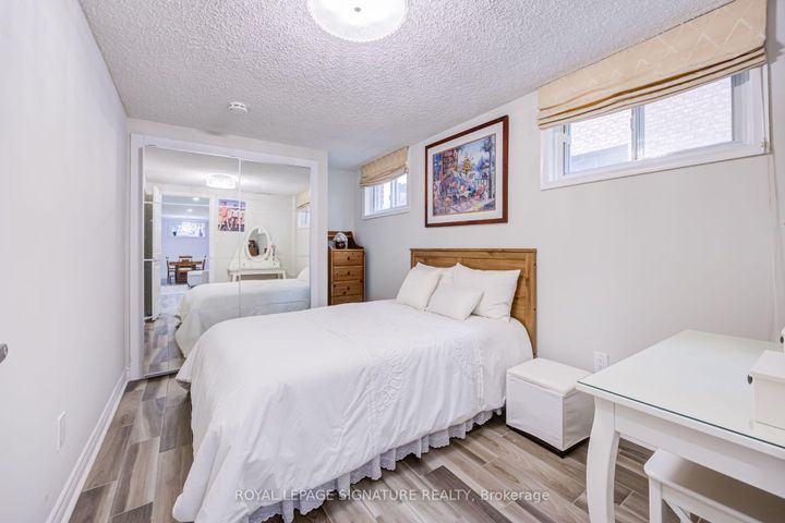 Photo 25 at 199 Chalfield Lane, Rathwood, Mississauga