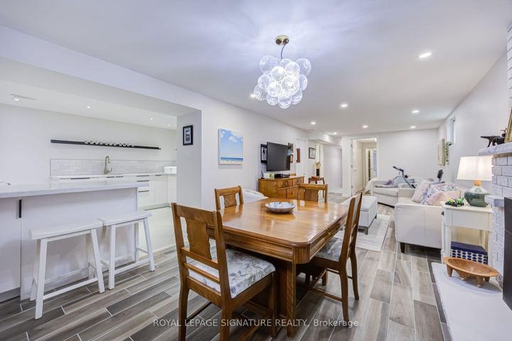 Photo 31 at 199 Chalfield Lane, Rathwood, Mississauga