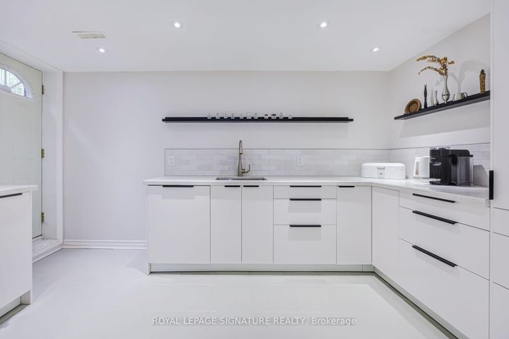Photo 33 at 199 Chalfield Lane, Rathwood, Mississauga