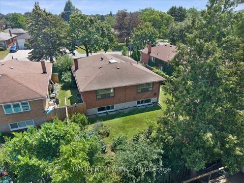 Photo 35 at 48 Kennard Avenue, Bathurst Manor, Toronto
