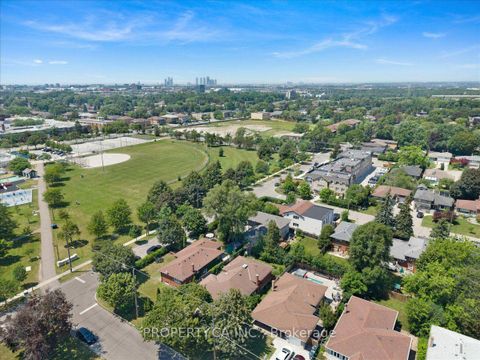 Photo 36 at 48 Kennard Avenue, Bathurst Manor, Toronto