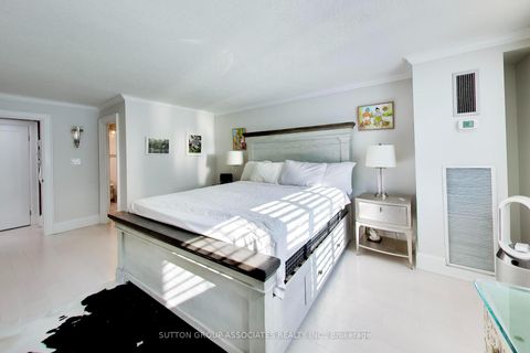Photo 10 at 204 - 75 Wynford Hts Crescent, Don Mills, Toronto