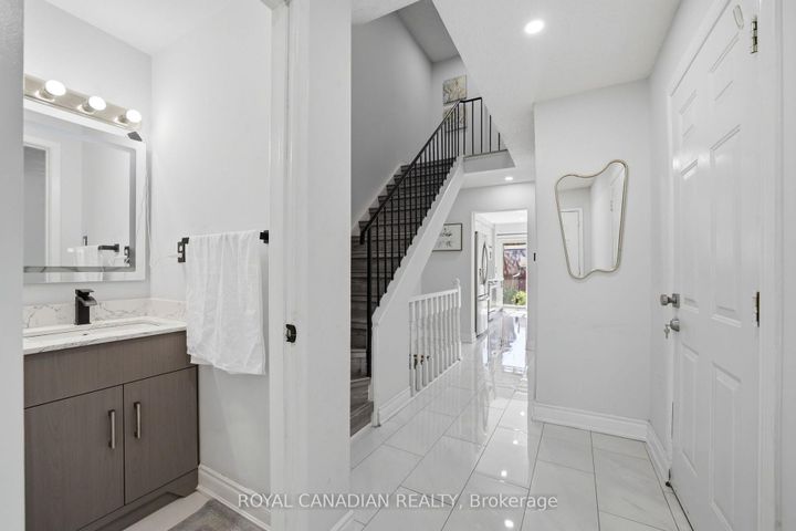 Photo 5 at 3 Gilmore Drive, Madoc, Brampton