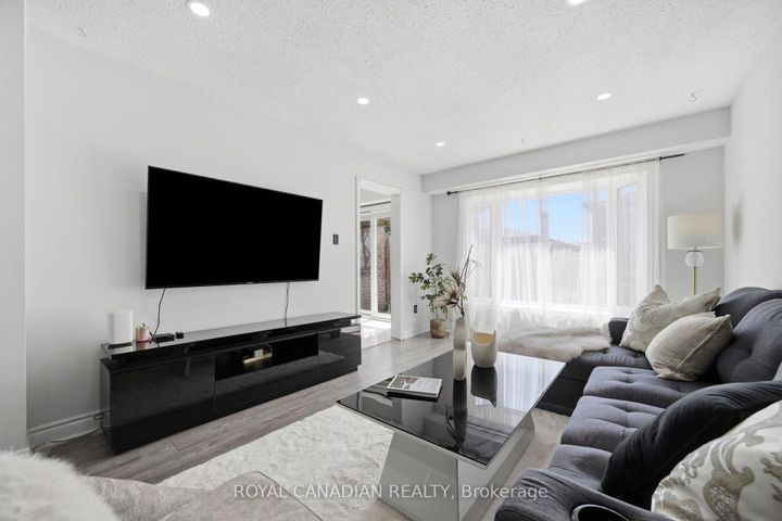 Photo 8 at 3 Gilmore Drive, Madoc, Brampton