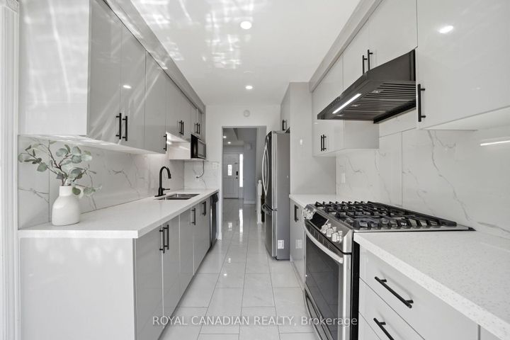 Photo 13 at 3 Gilmore Drive, Madoc, Brampton