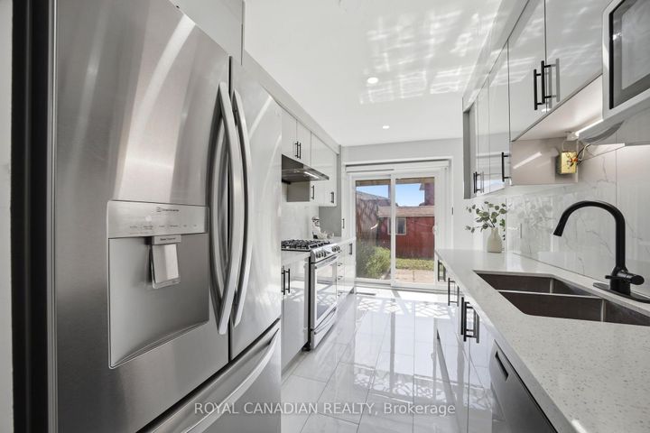 Photo 15 at 3 Gilmore Drive, Madoc, Brampton