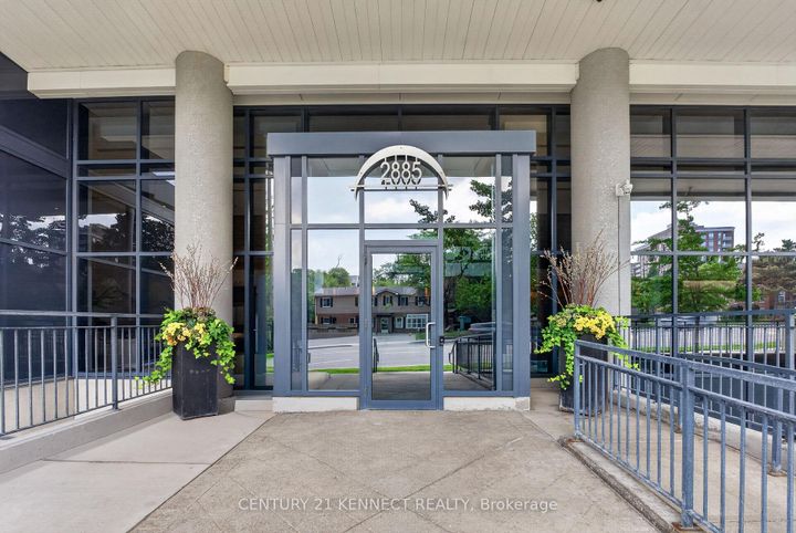 Photo 1 at 1514 - 2885 Bayview Avenue, Bayview Village, Toronto