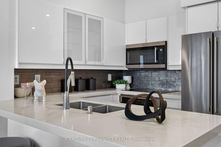 Photo 20 at 1514 - 2885 Bayview Avenue, Bayview Village, Toronto