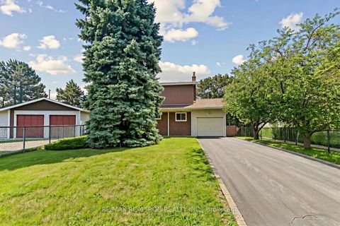 Photo 1 at 31 Griffen Drive, Malvern, Toronto