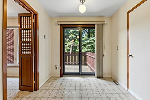 Photo 6 at 31 Griffen Drive, Malvern, Toronto