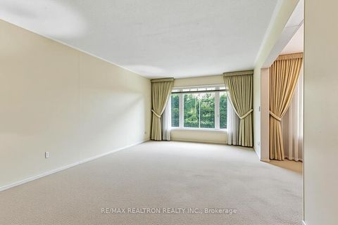 Photo 9 at 31 Griffen Drive, Malvern, Toronto