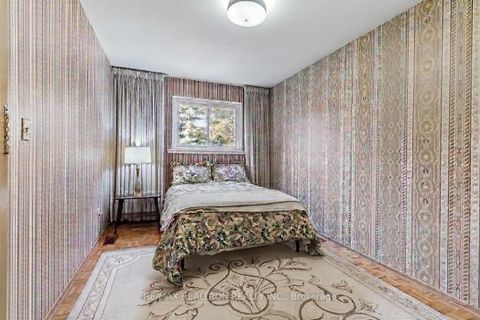 Photo 11 at 31 Griffen Drive, Malvern, Toronto