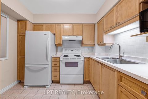 Photo 2 at 216 - 115 Bonis Avenue, Sullivan, Toronto