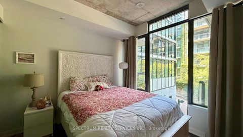 Photo 9 at 201 - 560 King Street W, Waterfront Communities C1, Toronto